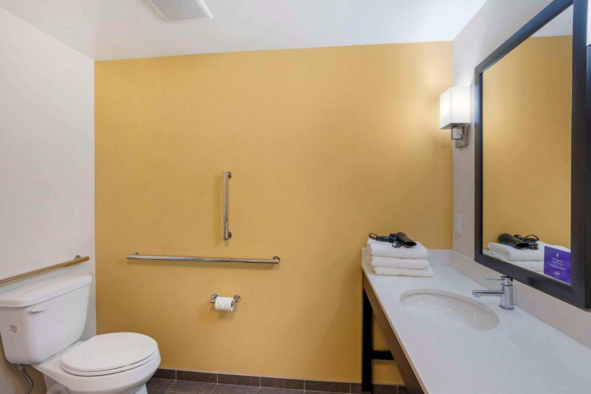 Sleep Inn North - Central Йорк Екстер'єр фото